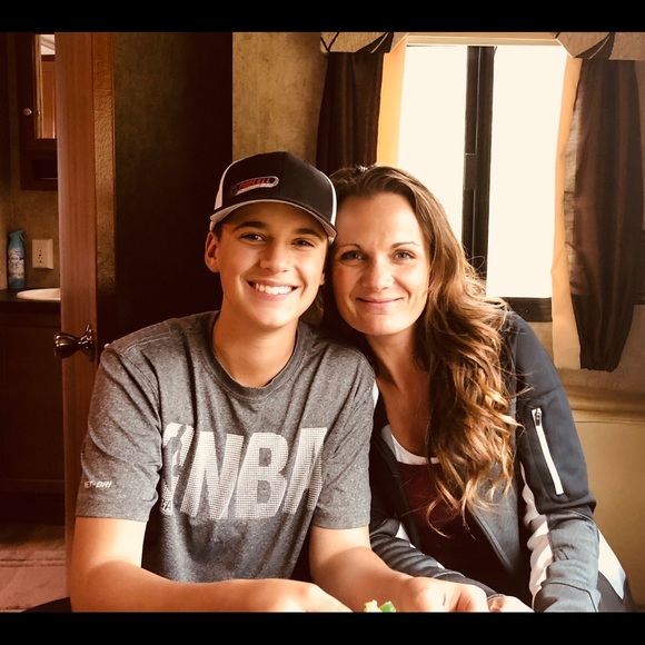 Meet your Posher, Theresa - Picture 1 of 1